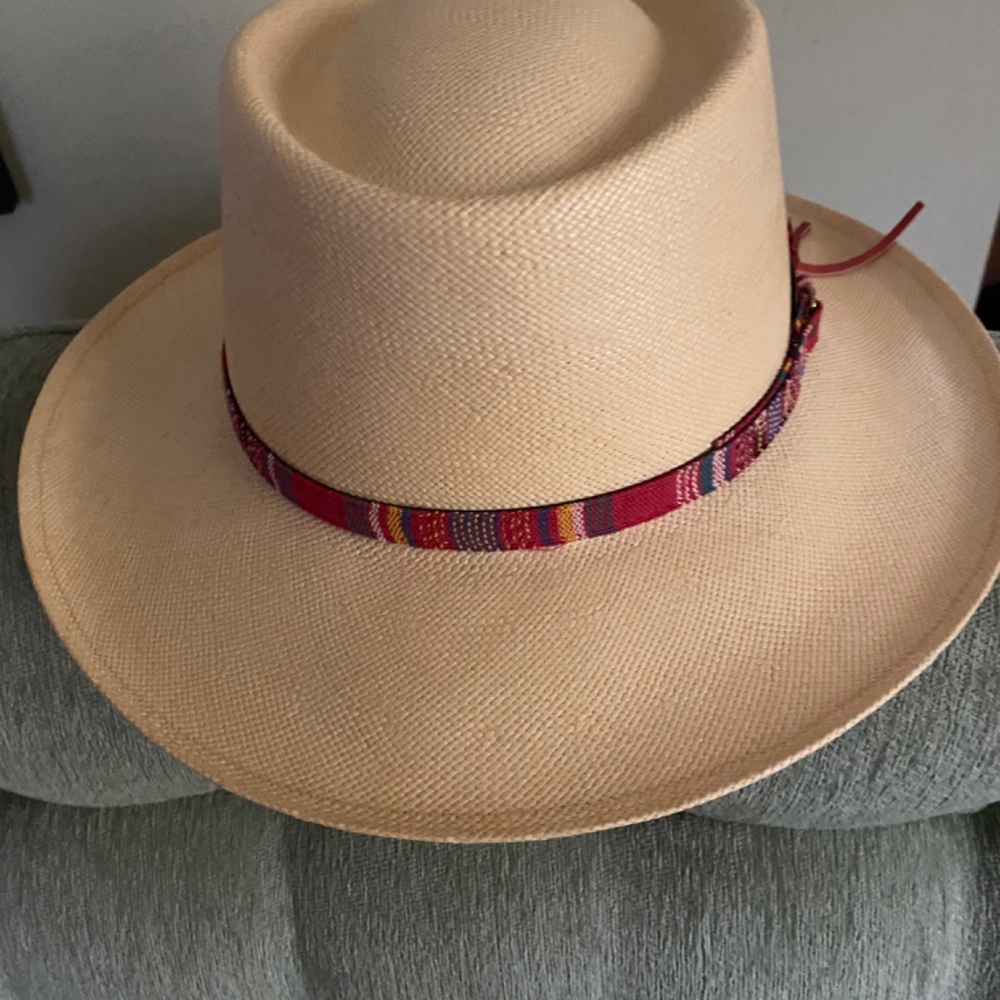 Custom Beaver Hat - Picture 8 of 8